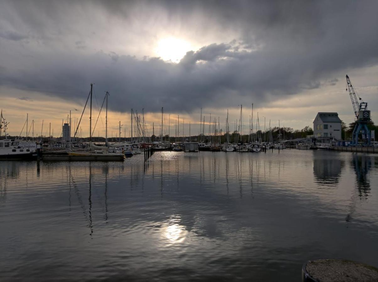 Ostsee Hausboot Schleswig Ostseeblick 1 Экстерьер фото